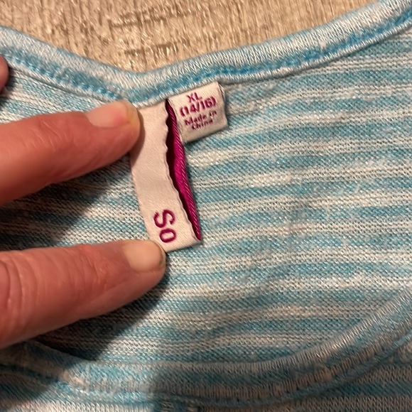 Stripped Lace Shirt - Picture 3 of 5